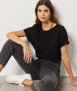 T-Shirt Mit Kurzen Ärmeln Und Rundem Ausschnitt SCHWARZ -Jane Kleidung Geschaft 653577905 c