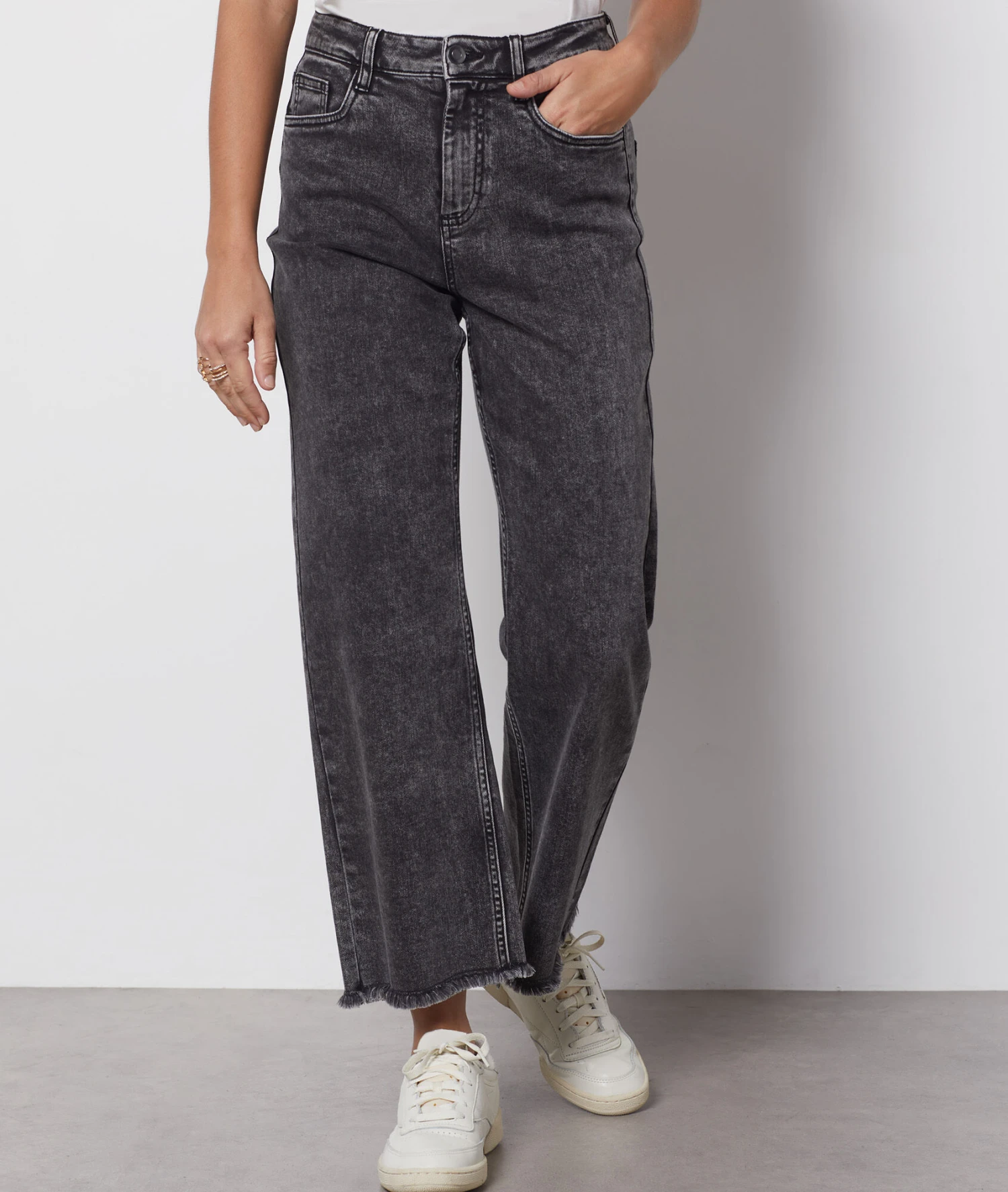 Weit Geschnittene Jeans ANTHRAZIT 1 Weit Geschnittene Jeans ANTHRAZIT