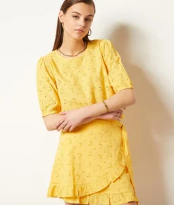 T-Shirt Mit Kurzen Ärmeln Mit Stickereien SONNENGELB 9 T-Shirt Mit Kurzen Ärmeln Mit Stickereien SONNENGELB -Jane Kleidung Geschaft 653996454 c