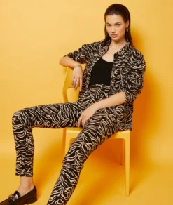 Schmal Geschnittene Hose NOIR