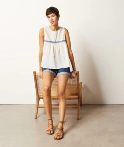 Top Mit Stickereien, 100 % Baumwolle WEIß