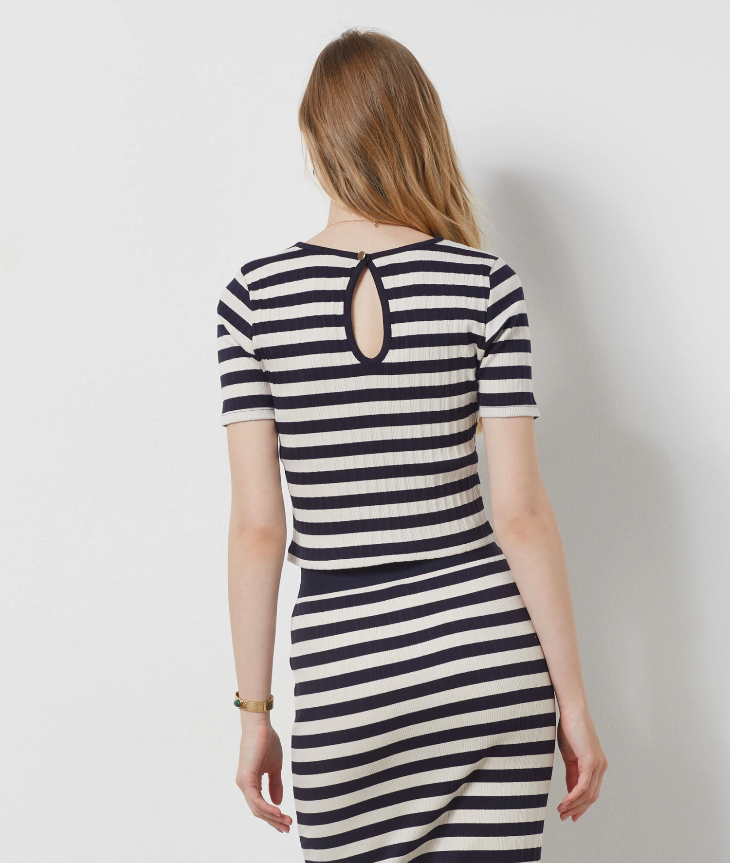 T-shirt Manches Courtes Côtelé NOIR 2 T-shirt Manches Courtes Côtelé NOIR – Bild 2